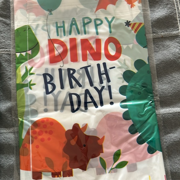 Dinosaur Birthday Party Supplies - Picture 5 of 6